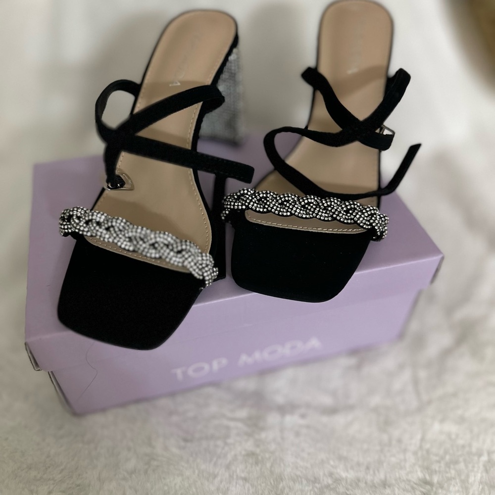 TOP Moda Black and Silver Strappy Heels MWT